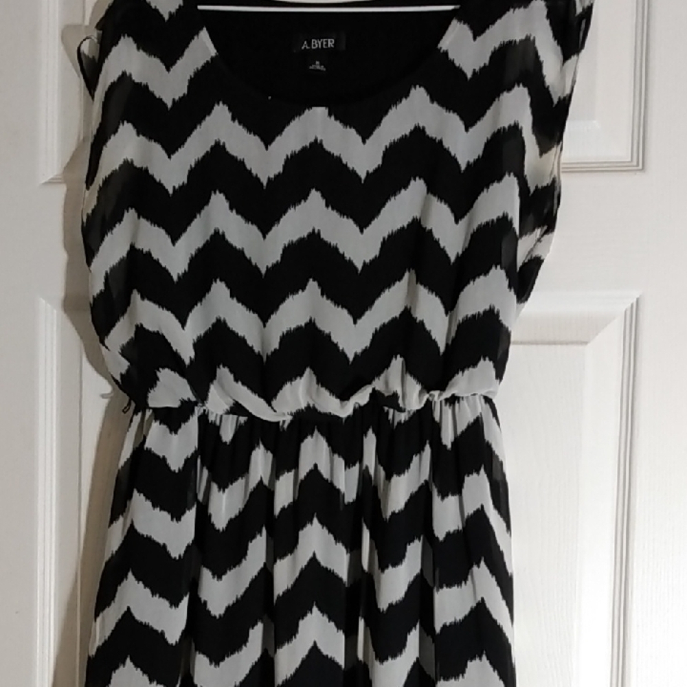 A. Byer Black and White Sleeveless Dress